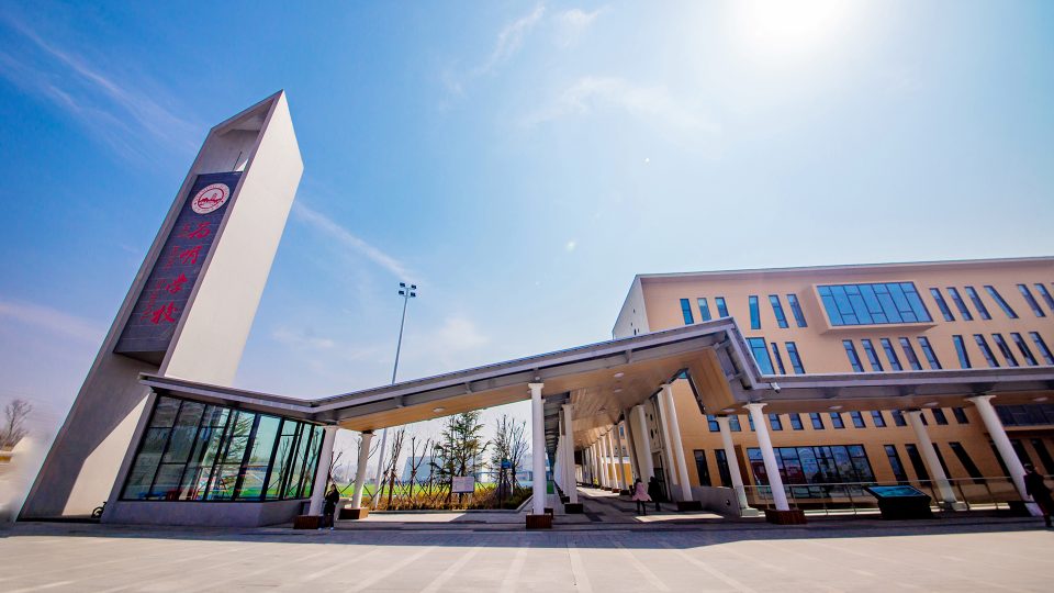 教育可以更精彩，學生可以更優(yōu)秀！